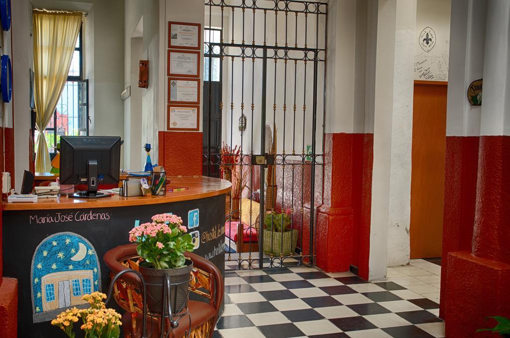 Hostal De Maria Guadalajara Ngoại thất bức ảnh