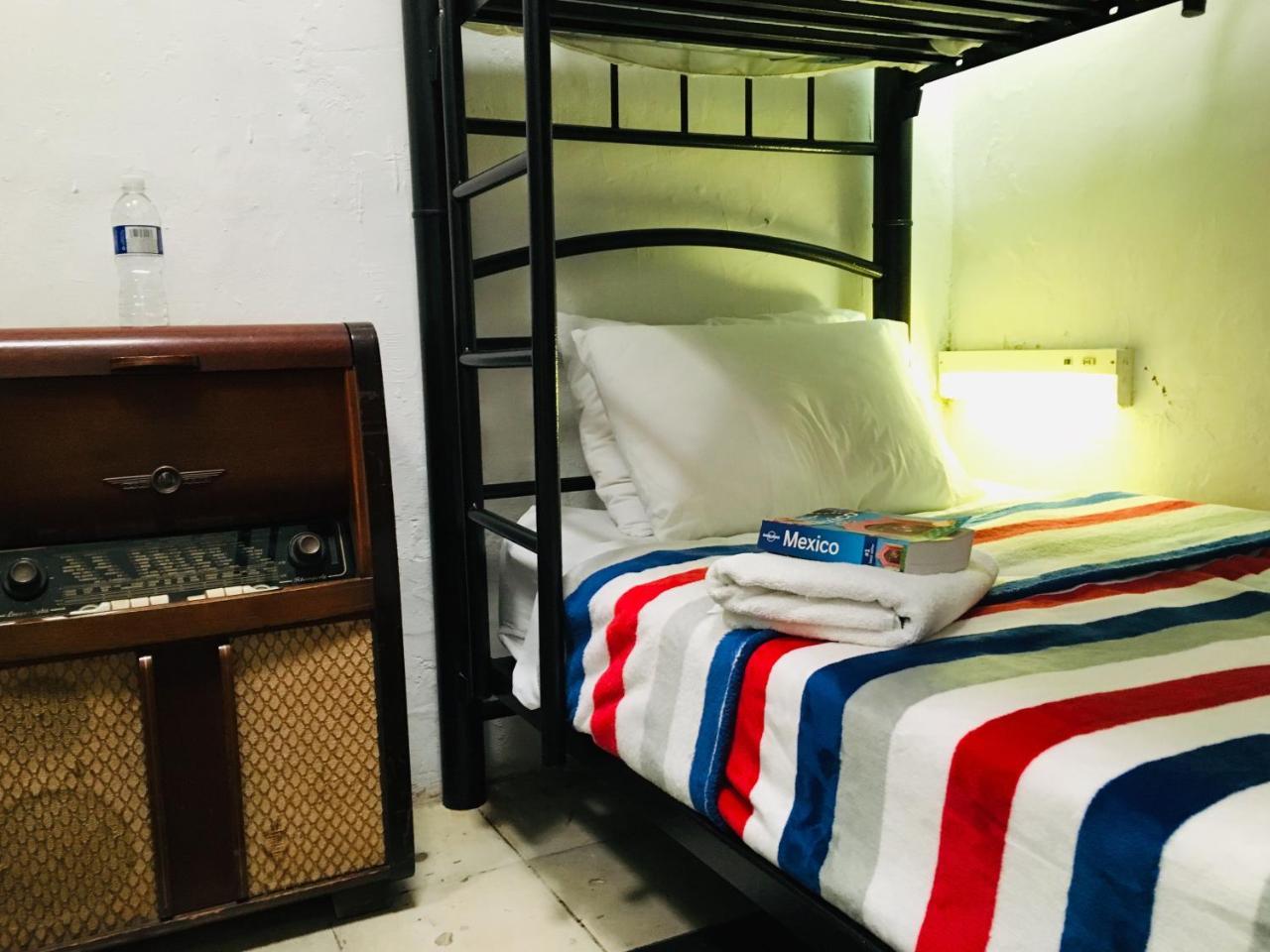 Hostal De Maria Guadalajara Ngoại thất bức ảnh