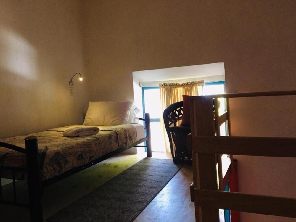 Hostal De Maria Guadalajara Ngoại thất bức ảnh